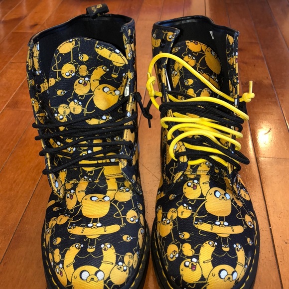 Dr martens cartoon network Clearance